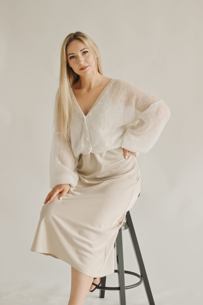 Jaka | PURE ELEGANCE | balta