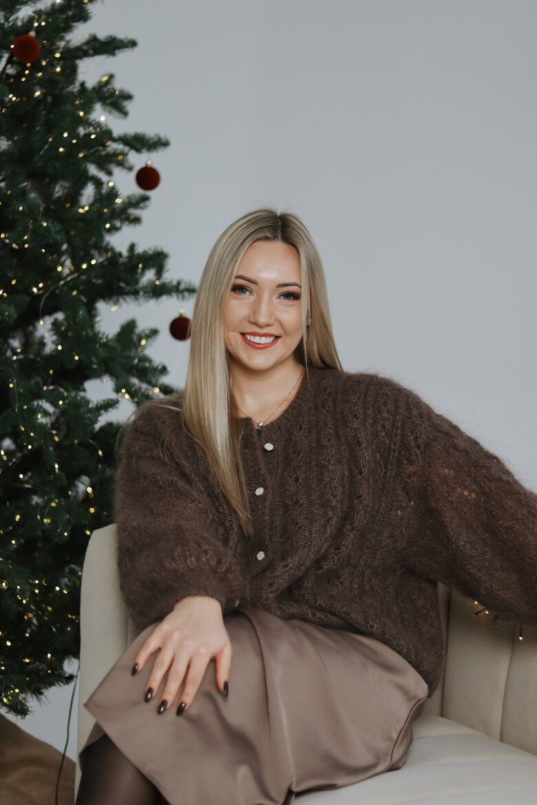 Jaka | QUIET WHISPER | tumšā moka