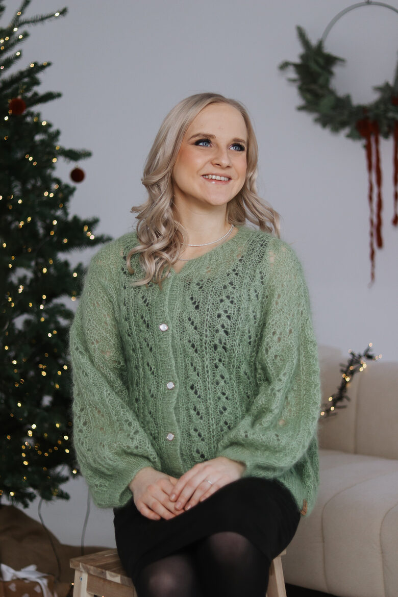 Jaka | QUIET WHISPER | ābolu zaļa