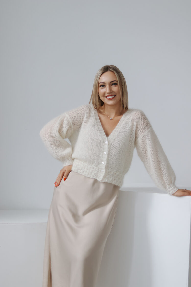 Jaka | TIMELESS TOUCH