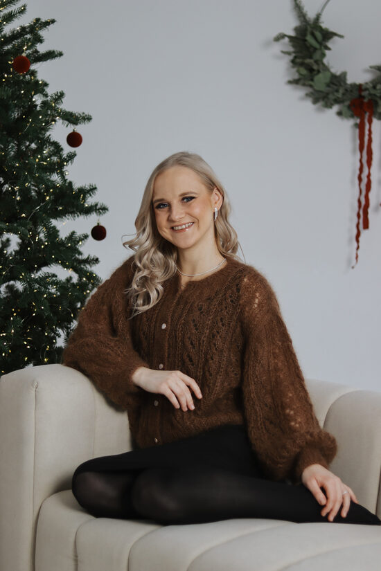 Jaka | QUIET WHISPER | tumšā karameļu